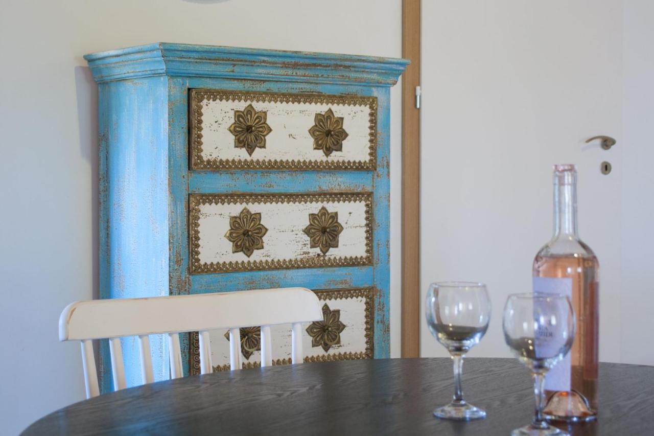 Villa Amouage Boutique Kolios