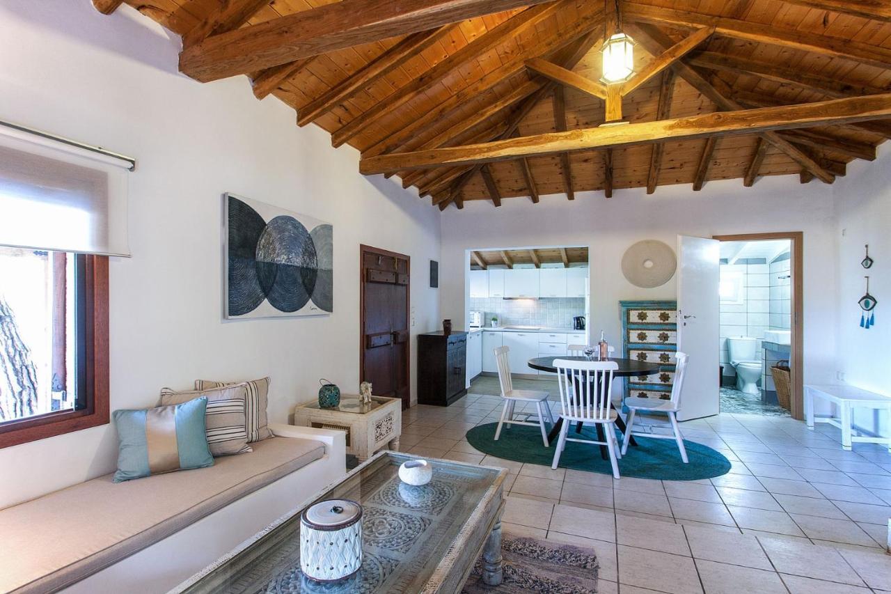 Amouage Boutique Villa *