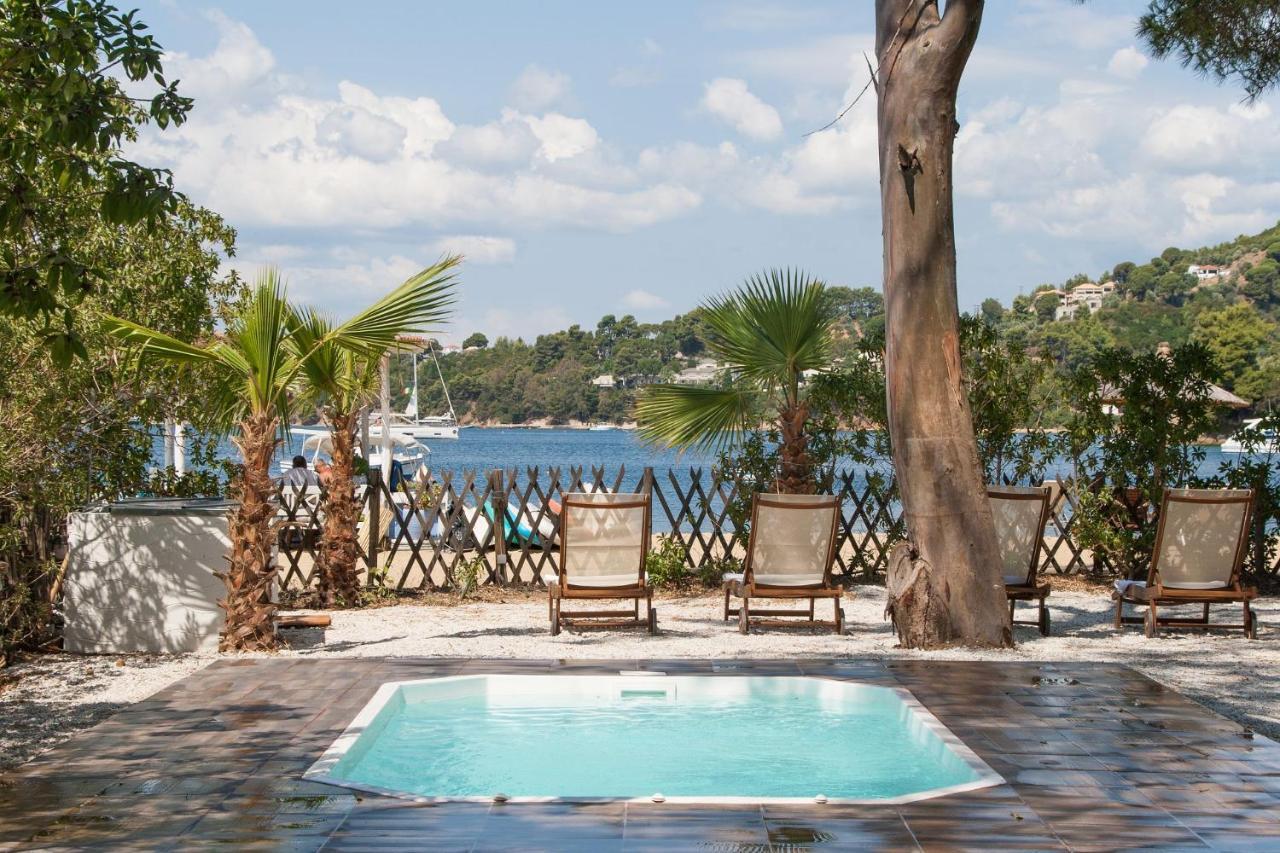Villa Amouage Boutique Kolios